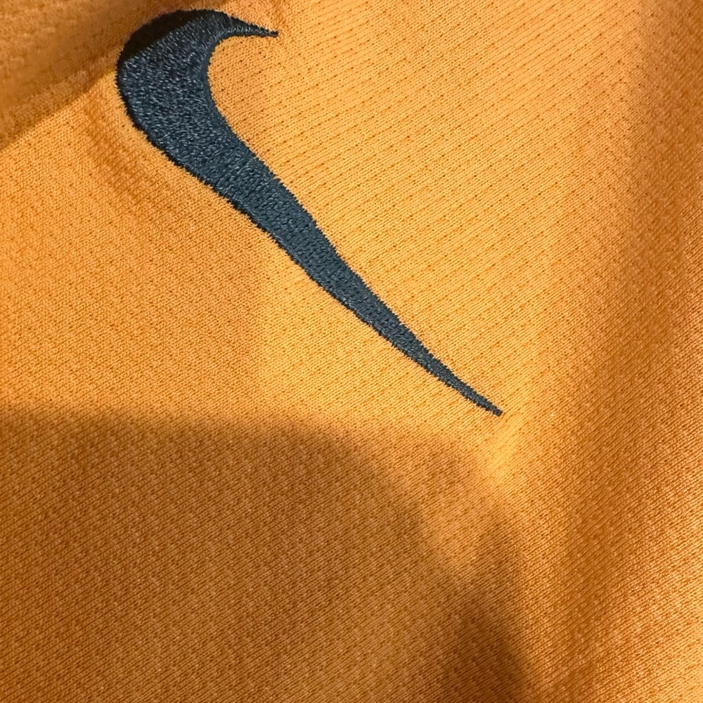 EUC Nike Sphere Dry XL Yellow Nike Jersey Australia - Picture 4 of 5